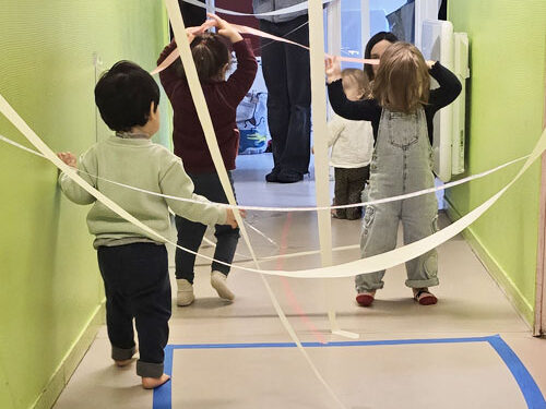 Éveil culturel et artistique à la crèche Orange et Grenadine