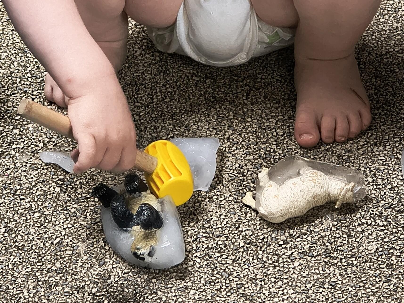 Jeu spécial canicule à la crèche Popincourt